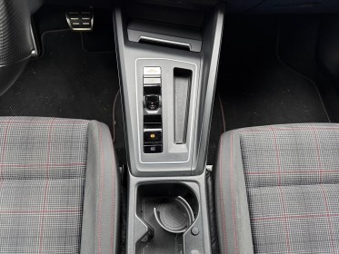 Volkswagen golf 2.0 tsi 245 dsg7 gti/siÈges chauffant/camÉra de recul/car play/volant chauffant occasion paris 17ème...