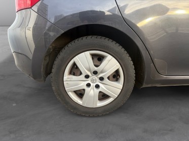 Toyota auris 90 d-4d fap dynamic, vitres électriques, fermeture centralisés, garantie 12 mois occasion simplicicar...