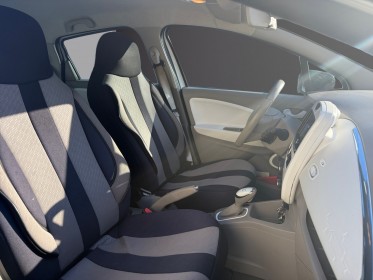 Renault zoe 22 kwh 88 cv zen charge rapide / radar arr / bluetooth occasion simplicicar veauche simplicicar simplicibike france