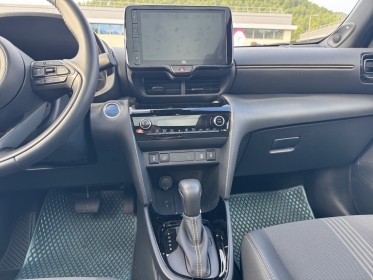Toyota yaris cross hybride my22 116h awd-i trail  etat irreprochable entretien complet garantie 12 mois occasion simplicicar...