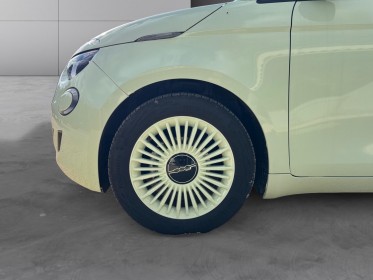 Fiat 500 nouvelle my22 serie 1 step 2 e 95 ch red garantie 12 mois occasion simplicicar toulon ouest simplicicar simplicibike...
