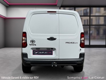 Toyota  proace city  1.5 hdi 100  business vehicule premiere main origine france entretien complet garantie 12 mois occasion...