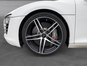 Audi r8 r8 v8 4.2 fsi 420 quattro r-tronic individual garantie 12 mois occasion simplicicar brive la gaillarde  simplicicar...