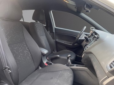 Hyundai i20 active 1.0 t-gdi 100 black ride  garantie 12 mois occasion simplicicar lyon nord simplicicar simplicibike france