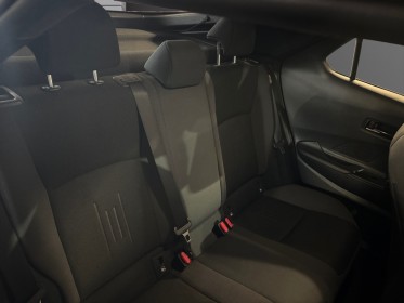 Toyota c-hr hybride my23 design 200ch 2.0l garantie 12 mois occasion montpellier (34) simplicicar simplicibike france