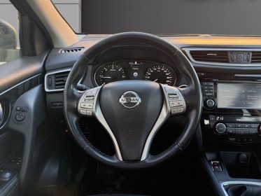 Nissan qashqai 1.5 dci 110 white edition - caméra 360 - toit panoramique - attelage - garantie 12 mois occasion simplicicar...