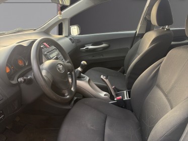 Toyota auris 90 d-4d linéa terra occasion simplicicar villejuif  simplicicar simplicibike france