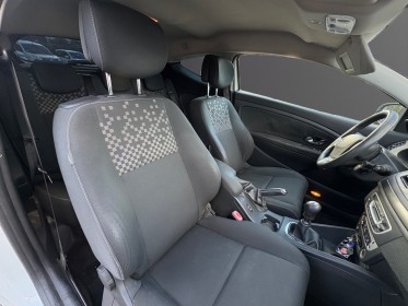 Renault megane iii coupe tce 115  energy eco2 occasion avignon (84) simplicicar simplicibike france