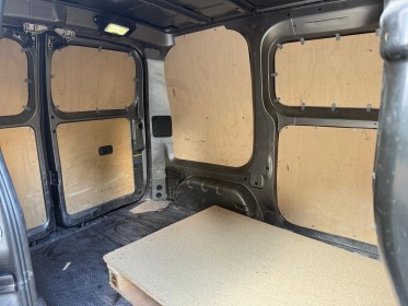 Nissan nv200 fourgon ca 1.5 dci 90 optima camera de recul/garantie 12 mois occasion paris 17ème (75)(porte maillot)...