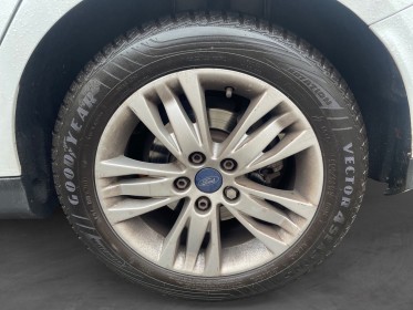 Ford focus 1.6 ti-vct 85 trend / garantie 12 mois occasion paris 17ème (75)(porte maillot) simplicicar simplicibike france