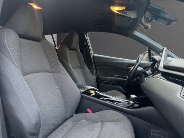 Toyota c-hr hybride mc19 1.8l dynamic entretien toyota/marche pieds/attelage/garantie occasion paris 17ème (75)(porte...