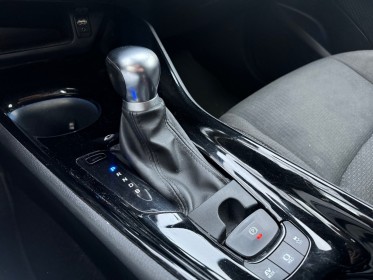 Toyota c-hr hybride mc19 1.8l dynamic entretien toyota/marche pieds/attelage/garantie occasion paris 17ème (75)(porte...