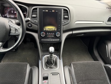 Renault megane iv berline blue dci 115 intens distri ok / carplay occasion simplicicar veauche simplicicar simplicibike france