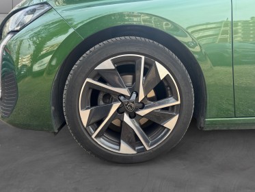 Peugeot 308 allure pack 130ch ss eat8 full entretien peugeot / carplay / siÈges chauffant / pare brise acoustique occasion...