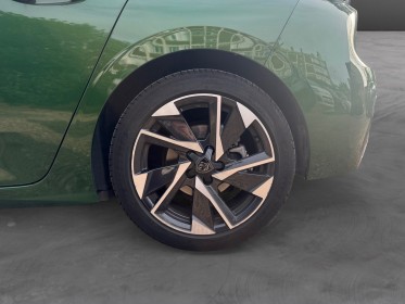 Peugeot 308 allure pack 130ch ss eat8 full entretien peugeot / carplay / siÈges chauffant / pare brise acoustique occasion...