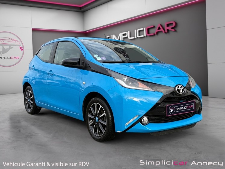 Toyota aygo 1.0 vvt-i x-wave 2, toit panoramique ouvrant, camera de  recul, entretien suivi, garantie 12 mois occasion...