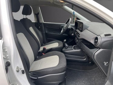 Hyundai i10 1.0 67 eco initia occasion simplicicar lille  simplicicar simplicibike france