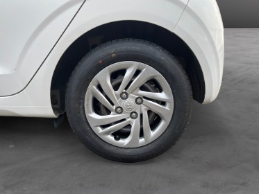 Hyundai i10 1.0 67 eco initia occasion simplicicar lille  simplicicar simplicibike france