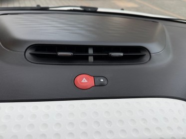 Renault twingo iii 1.0 sce 70 eco2 zen garantie 12 mois occasion montreuil (porte de vincennes)(75) simplicicar simplicibike...