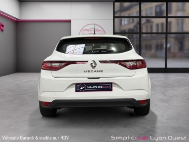 Renault megane iv berline business dci 110 energy edc - distribution faite - garantie 12 mois occasion simplicicar lyon ouest...