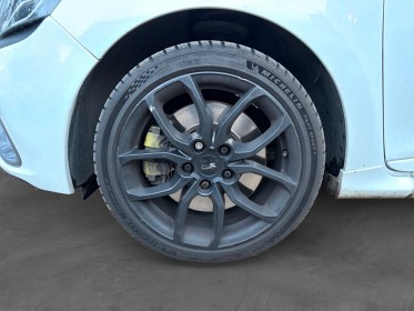 Renault clio iv rs 1.6 turbo 200  edc sièges chauffant / radar ar / full entretien occasion simplicicar orgeval  simplicicar...