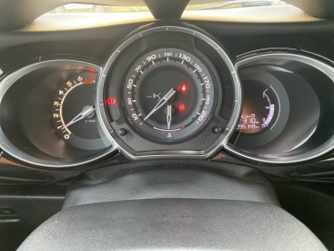 Ds ds 3 thp 165 sport chic caméra de recul régulateur feux led garantie 12 mois occasion barberey simplicicar simplicibike...