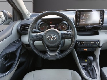 Toyota yaris hybride my21 116h iconic entretien constructeur - garantie 12 mois occasion simplicicar la ciotat simplicicar...