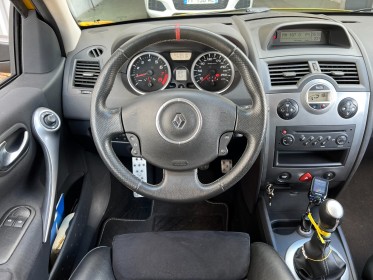 Renault megane coupe rs 230ch r26 f1 team n°264 occasion simplicicar la fleche simplicicar simplicibike france