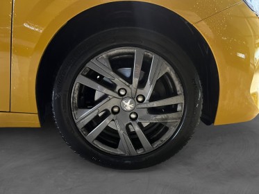 Peugeot 208 bluehdi 100 ss bvm6 style carplay garantie 12 mois occasion simplicicar bordeaux  simplicicar simplicibike france