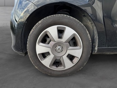 Renault twingo iii 1.0 sce 70 zen edc clim bluetooth regulateur limiteur suivi complet garantie 12 mois occasion simplicicar...