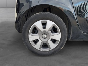 Renault twingo iii 1.0 sce 70 zen edc clim bluetooth regulateur limiteur suivi complet garantie 12 mois occasion simplicicar...