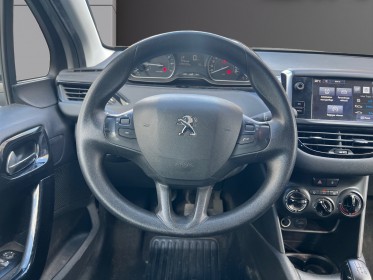 Peugeot 208 1.2 puretech 82ch bvm5 style, garantie 12 mois. occasion simplicicar villejuif  simplicicar simplicibike france