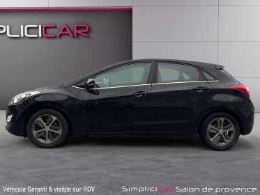 Hyundai i30 sw 1.6 crdi 110 blue drive intuitive / climatisation / radars arriÈres / bluetooth / factures / garantie 12 mois...