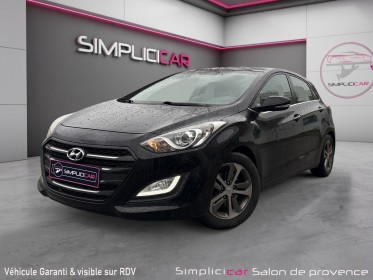 Hyundai i30 sw 1.6 crdi 110 blue drive intuitive / climatisation / radars arriÈres / bluetooth / factures / garantie 12 mois...