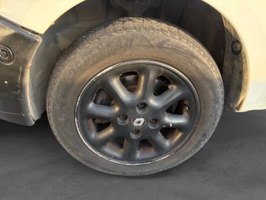 Renault kangoo 1.5 dci 65 expression kit distribution neuf / ct ok occasion avignon (84) simplicicar simplicibike france