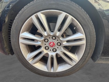 Jaguar xe xe 2.0 d - 180 ch bva prestige bien entretenu caméra de recul très bon état garantie 12 mois occasion...