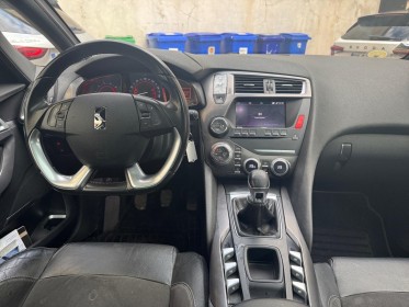 Ds ds5 bluehdi 150 ss bvm6 so chic caméra de recul toit panoramique très bon état garantie 12 mois occasion simplicicar le...