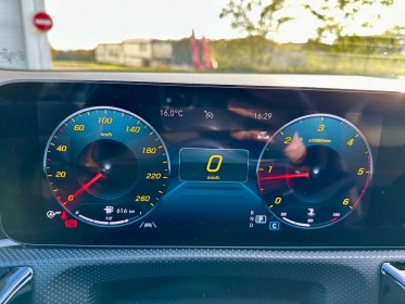 Mercedes classe a 200 d 8g-dct amg line suivi mercedes toit ouvrant sièges électriques full led jantes 19 occasion...