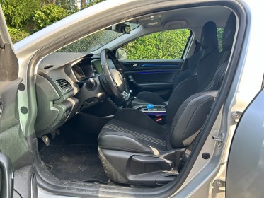 Renault megane iv berline tce 130 energy intens occasion simplicicar vaucresson simplicicar simplicibike france