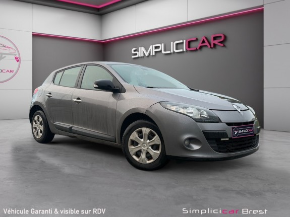 Renault megane iii berline dci 110 fap eco2 dynamique euro 5 edc occasion simplicicar brest simplicicar simplicibike france