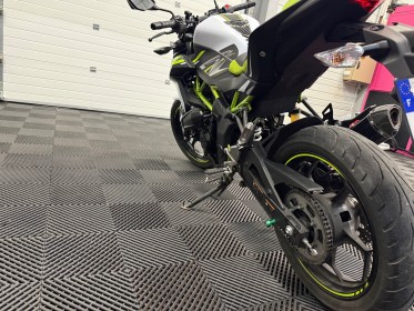 Kawasaki z 125// entretien à jour //indicateur de rapport //2e main occasion simplicibike salon de provence simplicicar...