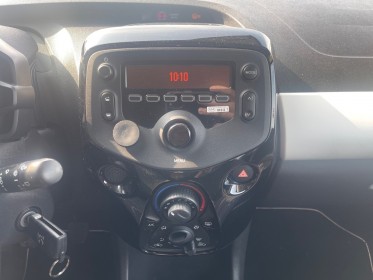 Peugeot 108 82ch bvm5 style distribution neuve peugeot garantie 12mois occasion parc voitures beauvais simplicicar...