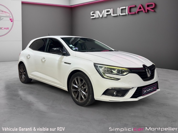 Renault megane iv berline tce 100ch limited garantie 12 mois occasion montpellier (34) simplicicar simplicibike france