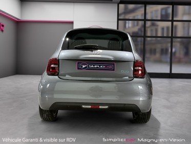 Fiat 500 nouvelle my23 serie 2 e 118 ch nouvelle 500 garantie constructeur 2026 occasion simplicicar magny-en-vexin...