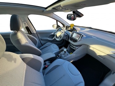 Peugeot 208 feline 1.6 e-hdi 115ch - full - toit pano - distrib ok - occasion simplicicar compiegne simplicicar simplicibike...