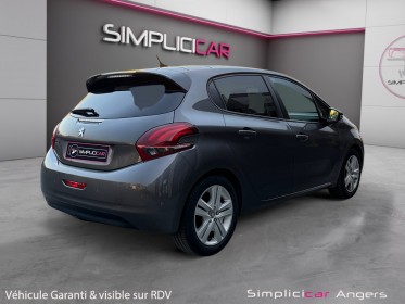 Peugeot 208 82ch ss bvm5 signature garantie 12 mois sièges chauffants occasion simplicicar angers simplicicar simplicibike...