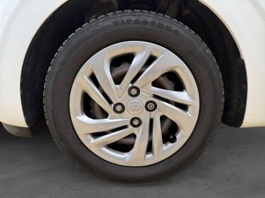 Hyundai i10 1.0 67 eco initia régulateur 1er main entretien complet hyundai garantie 12 mois occasion simplicicar poitiers...