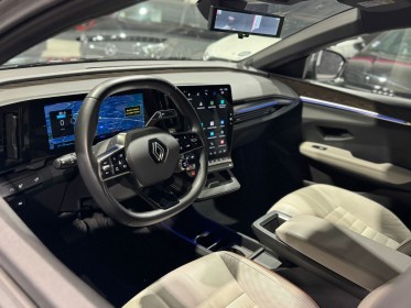 Renault megane e-tech iconic caméra 360° sièges élec chauffant massant carplay garantie 12 mois occasion simplicicar...