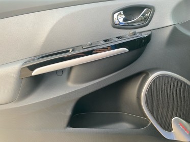 Renault clio iv estate tce 120 gt edc6 caméra de recul régulateur climatisation garantie 12 mois occasion barberey...