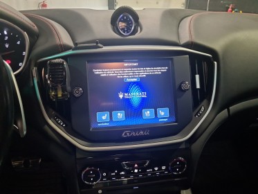 Maserati ghibli 3.0 v6 275 d a sport and sound et toit ouvrant occasion parc voitures beauvais simplicicar simplicibike france